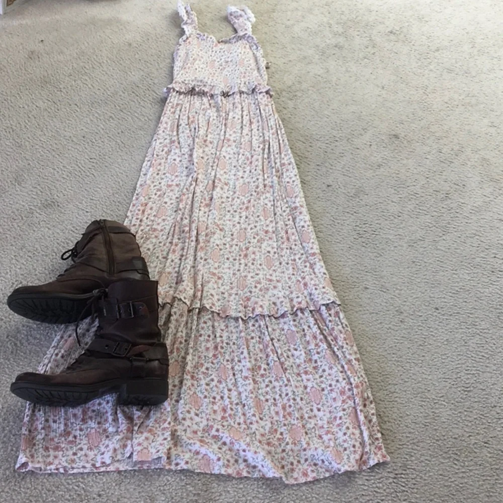 HIPPIE ROSE/BLUSH-PINK FLORALw RUFFLE ELASTIC CHEST MAXI DRESS - Picture 3 of 7